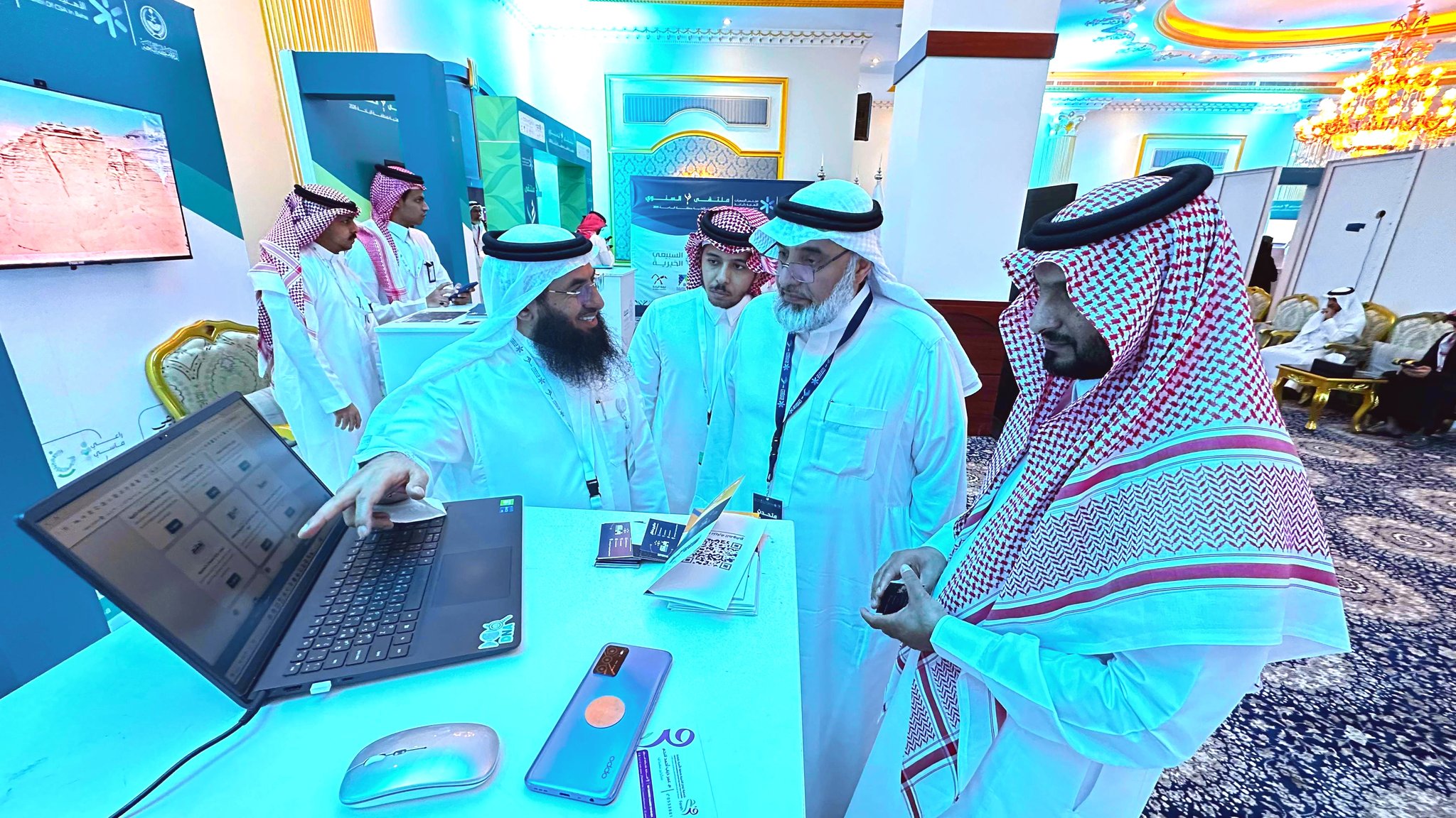 عرض رفيقك علي نخبه